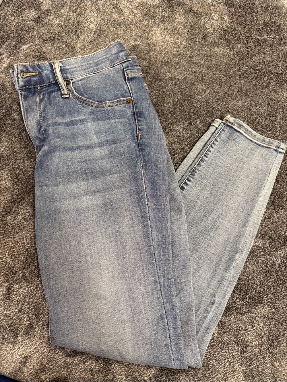 Women’s Light Blue Slimming Skinny Jeans